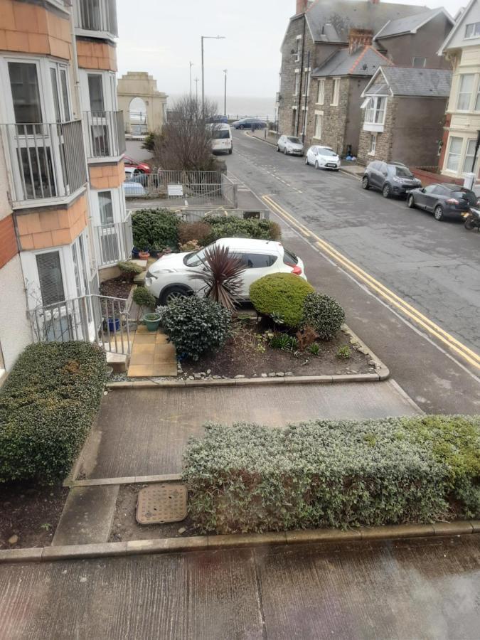 Esplanade Seaside View Apartment Porthcawl Exteriör bild