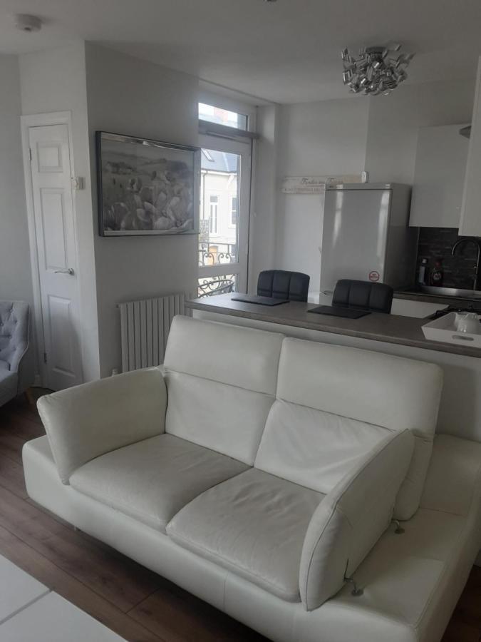 Esplanade Seaside View Apartment Porthcawl Exteriör bild