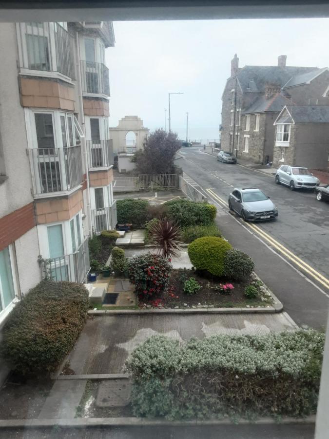 Esplanade Seaside View Apartment Porthcawl Exteriör bild